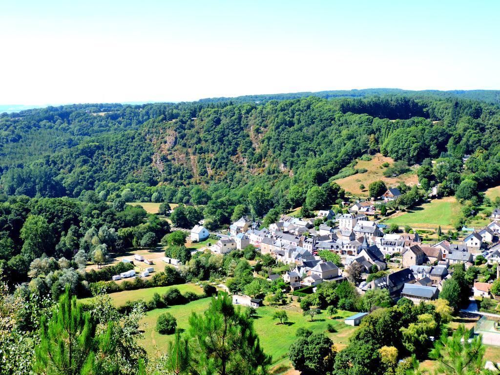 ホテル Gite Dans Les Alpes Mancelles Gesnes-le-Gandelin エクステリア 写真